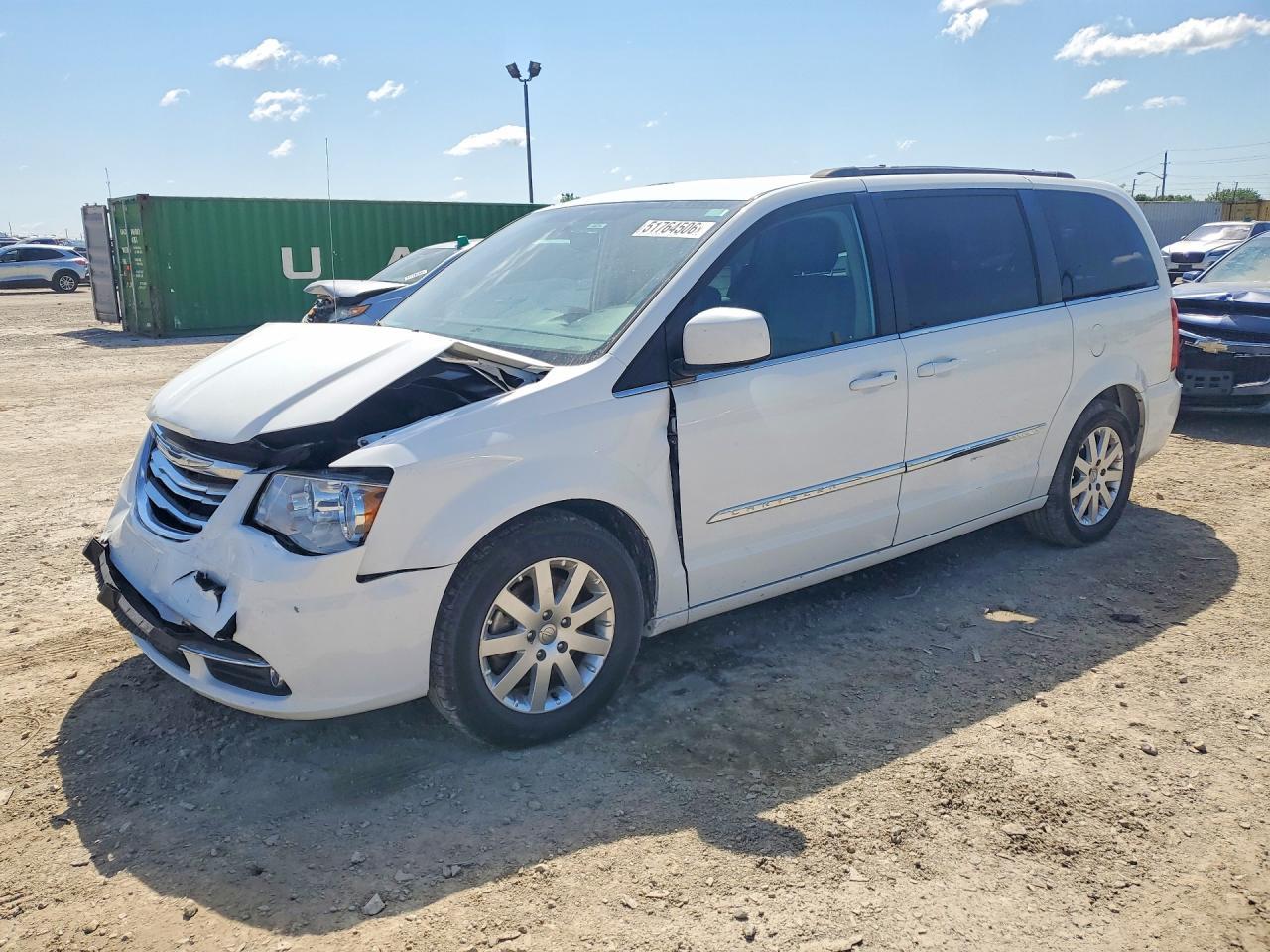 2016 Chrysler Town & Country Touring