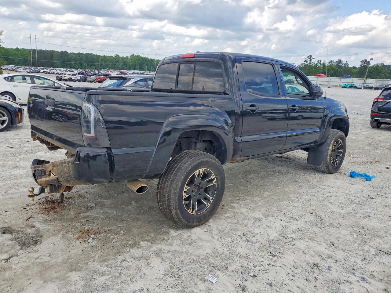 2011 Toyota Tacoma Double Cab - Image 3