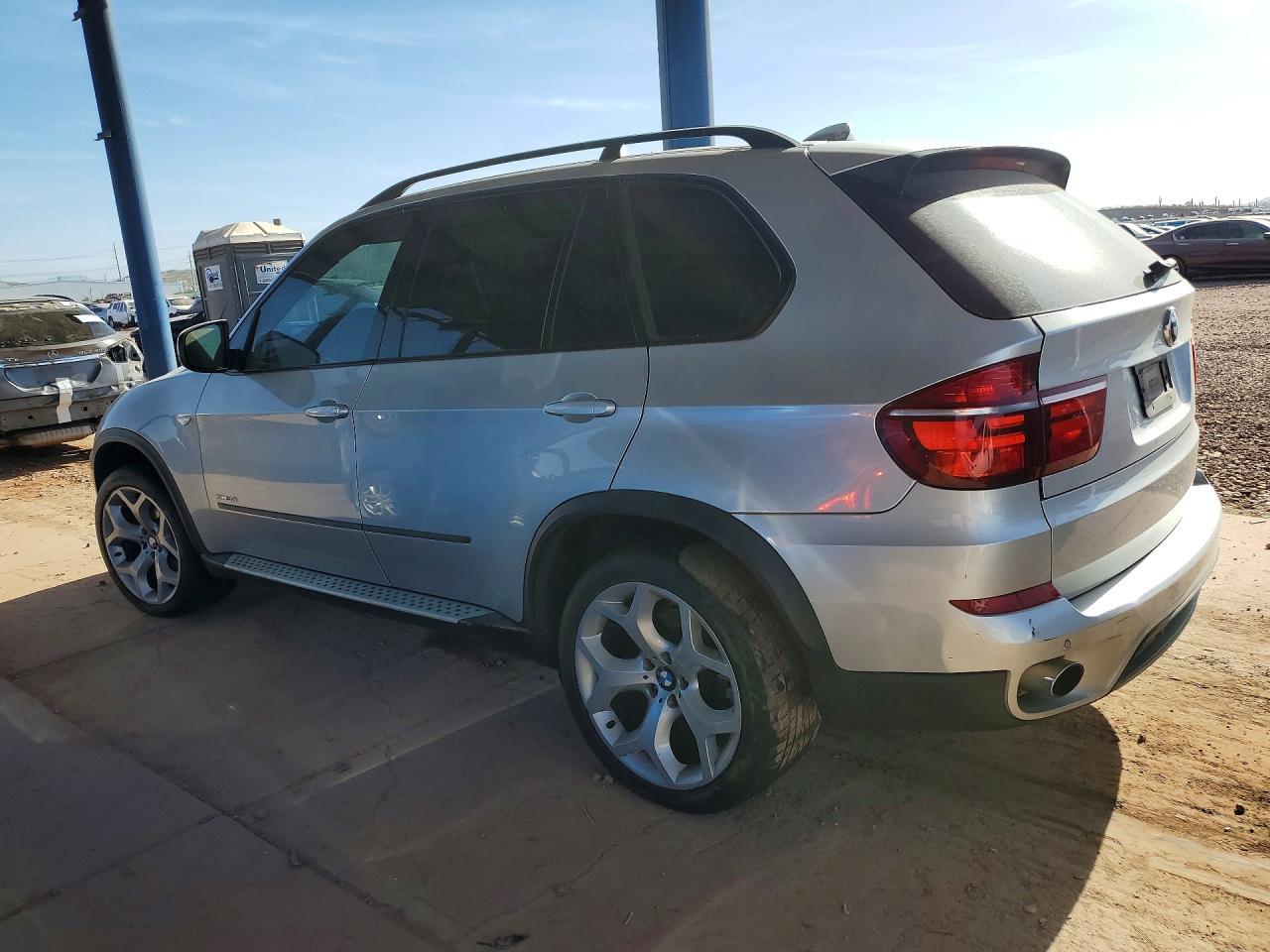 2013 BMW X5 xDrive35I - Фото 2