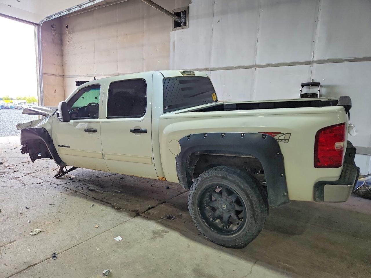 2013 Chevrolet Silverado K1500 Lt - Image 2