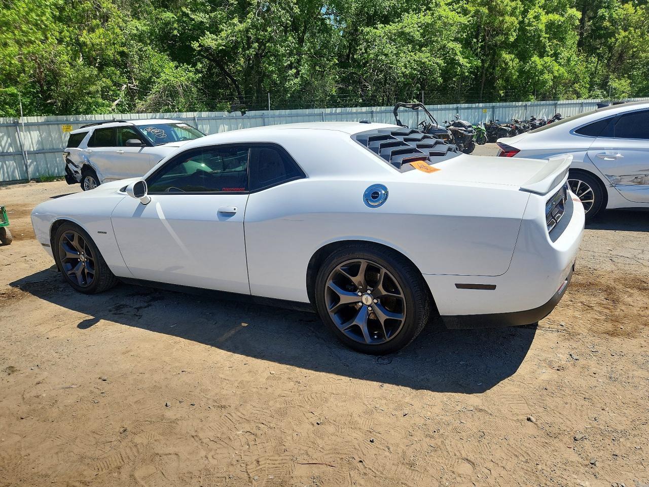 2019 Dodge Challenger R - Фото 2