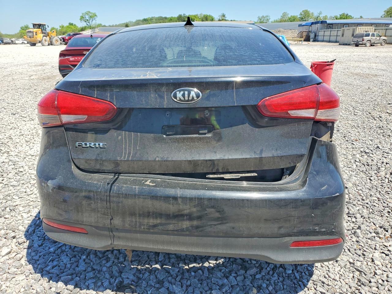 2017 Kia Forte Lx - Фото 6