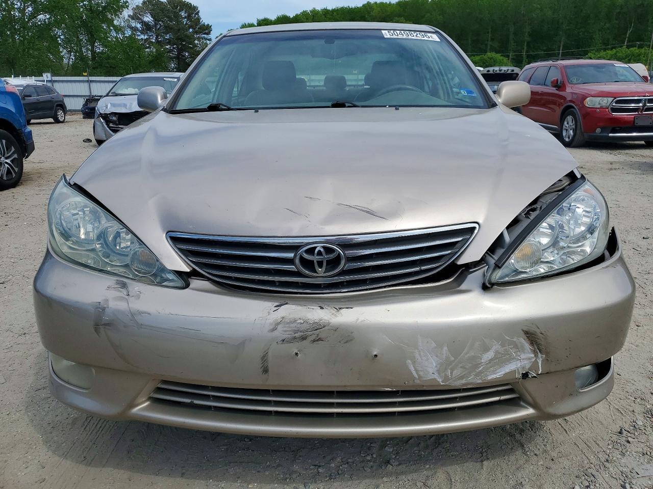 2005 Toyt Camry - Image 5