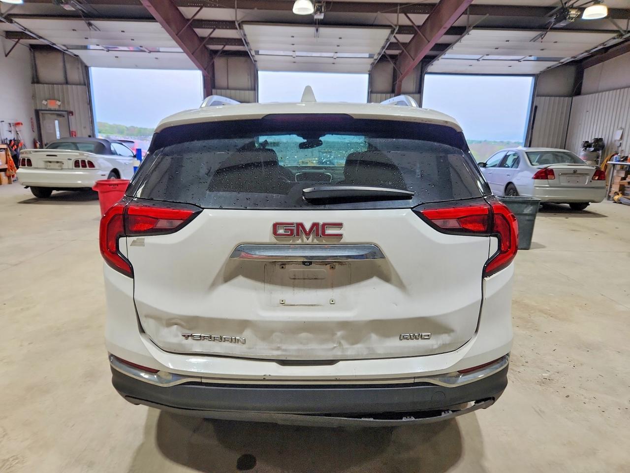 2021 GMC Terrain Slt - Image 6