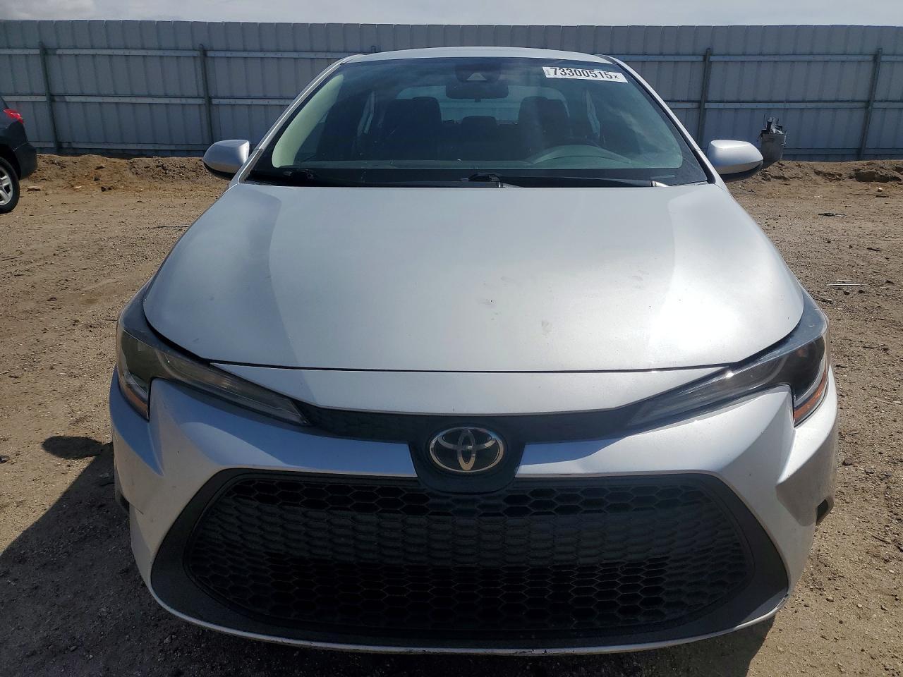 2022 Toyota Corolla Le - Image 5
