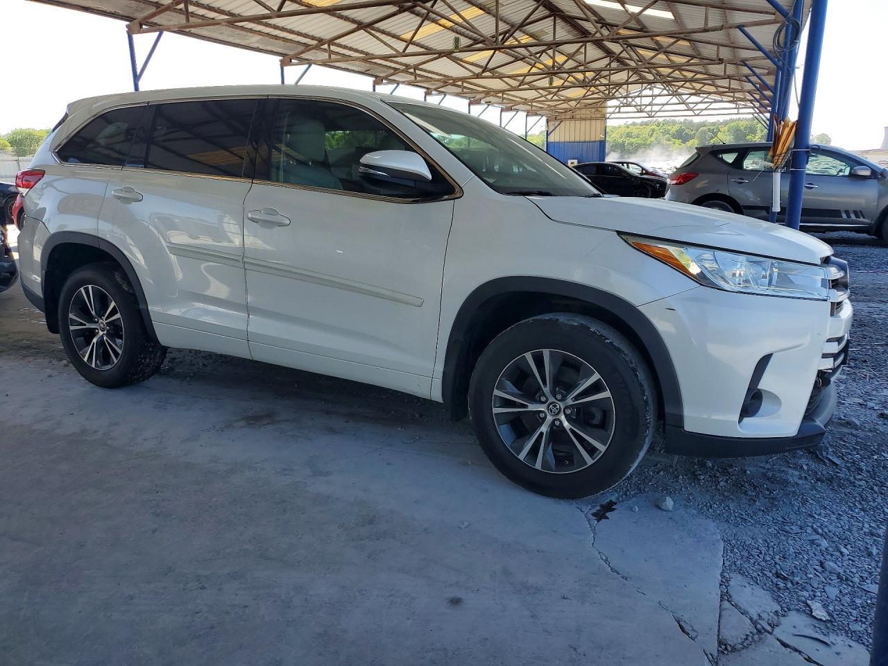 2018 Toyota Highlander Le - Фото 4