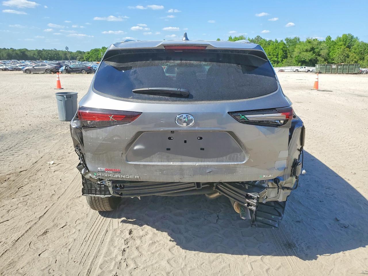 2025 Toyota Highlander Xle - Фото 6