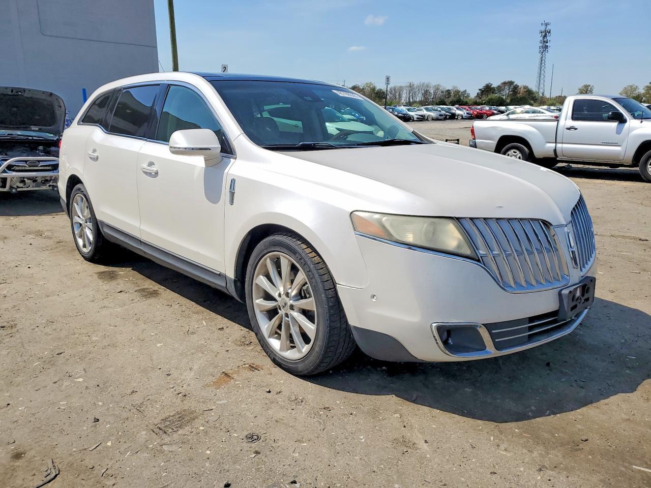 2011 Lincoln Mkt - Фото 4