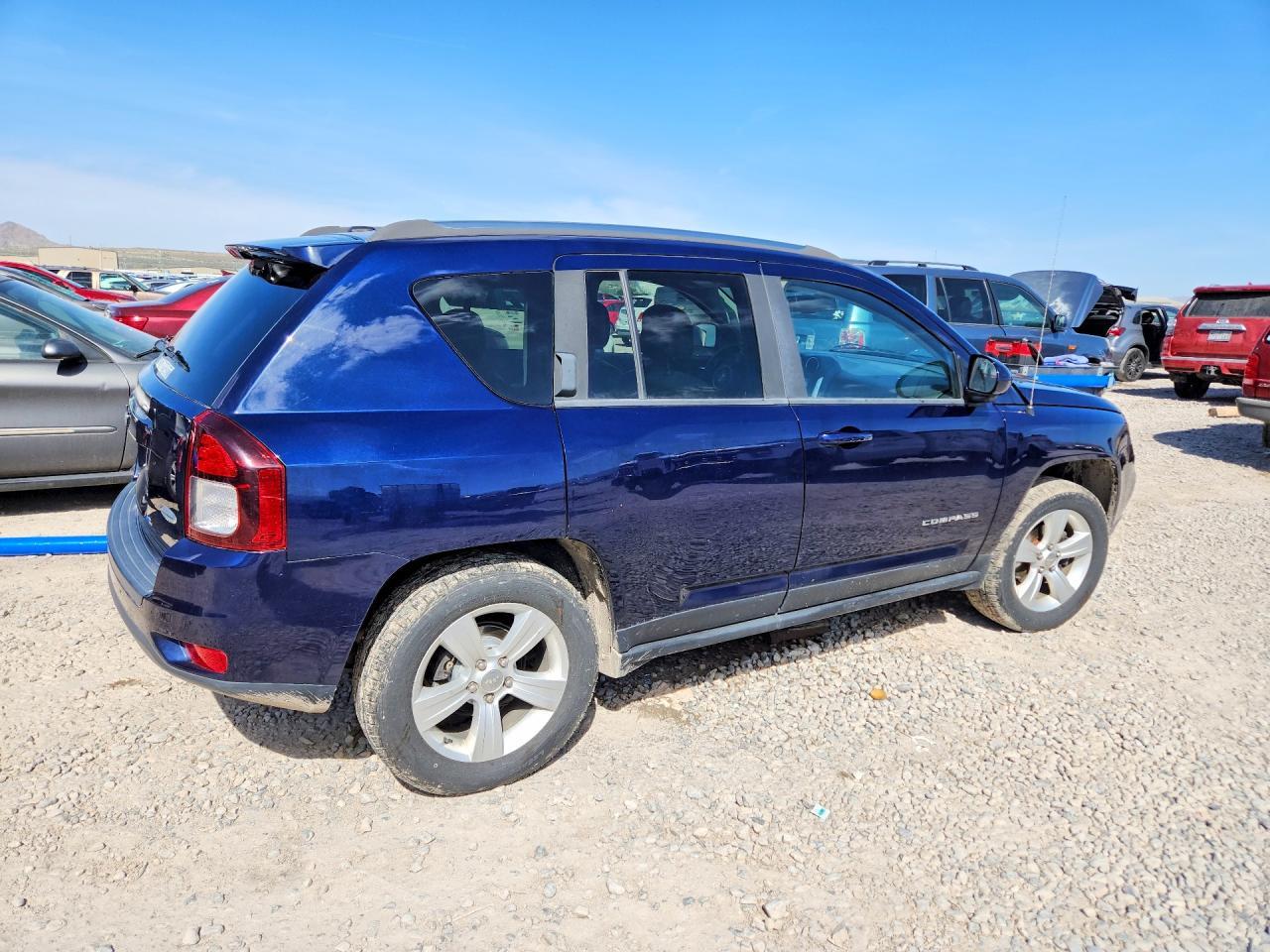 2014 Jeep Compass Latitude - Фото 3