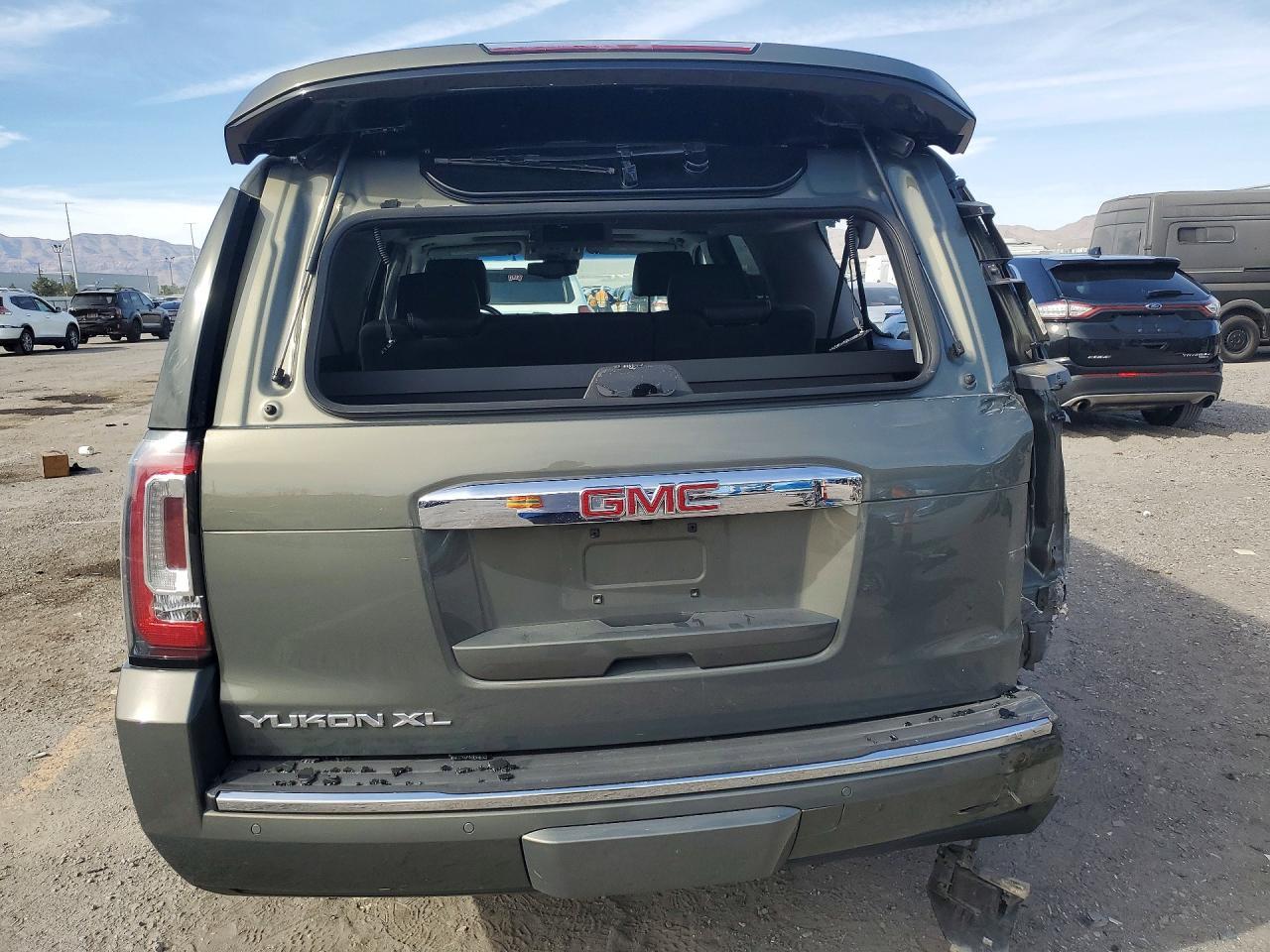 2018 GMC Yukon Xl Denali - Фото 6