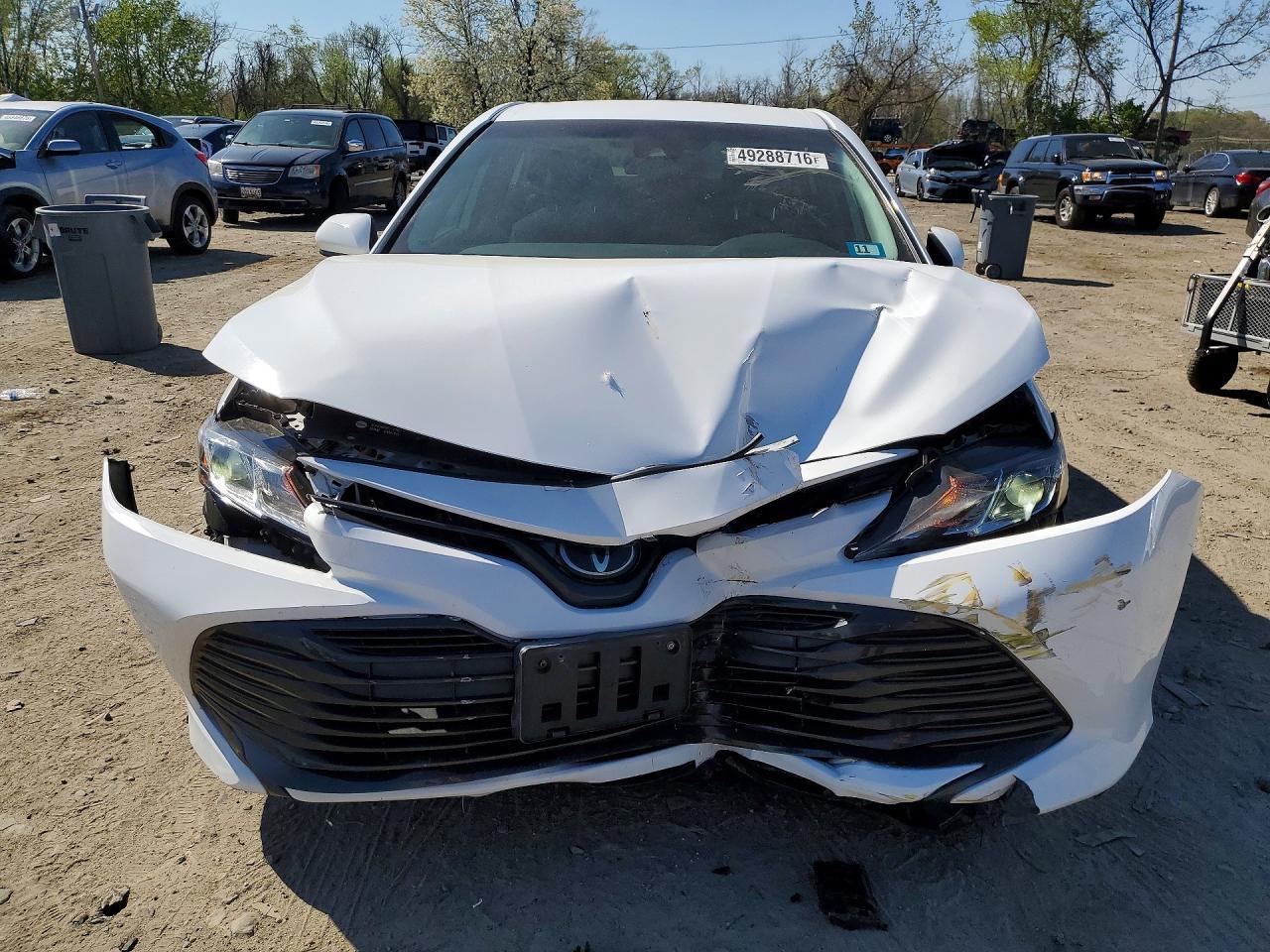 2019 Toyota Camry Le - Фото 5