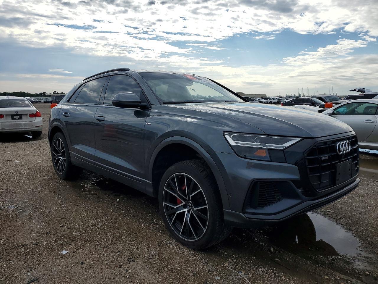 2019 Audi Q8 Premium Plus S-Line - Image 4