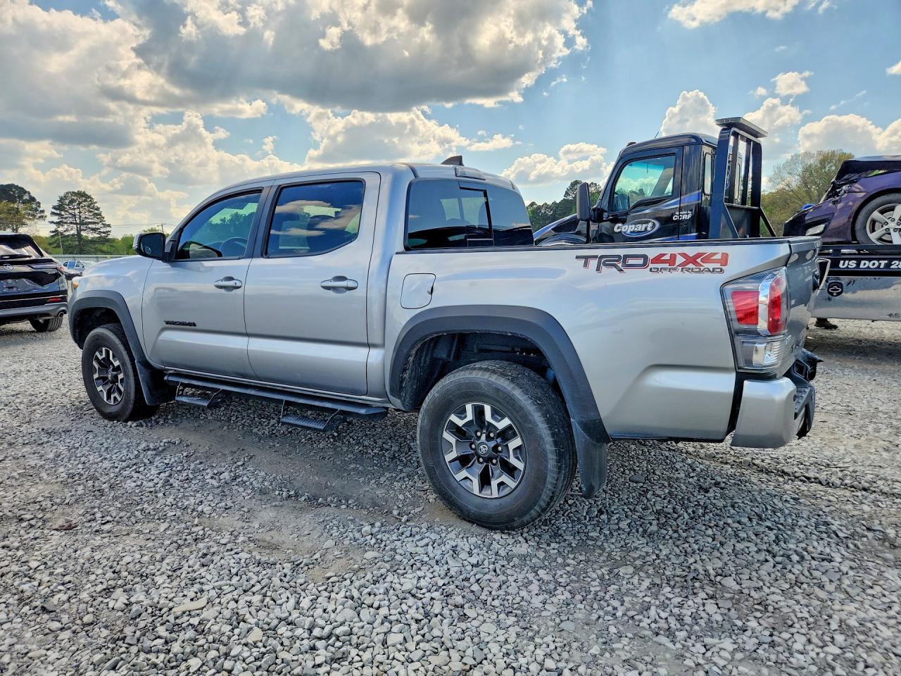 2021 Toyota Tacoma - Фото 2