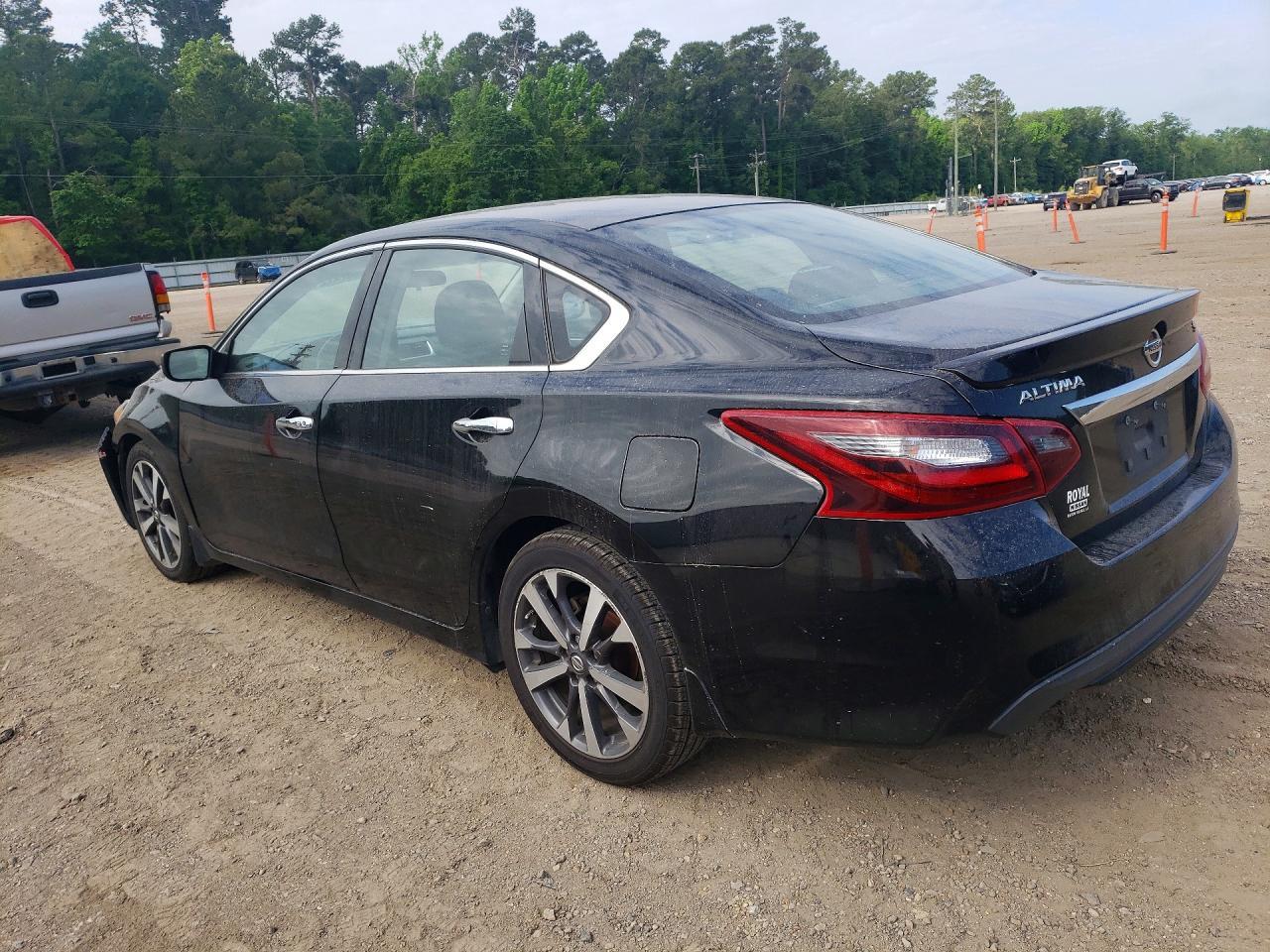 2017 Nissan Altima 2.5 Sr - Image 2