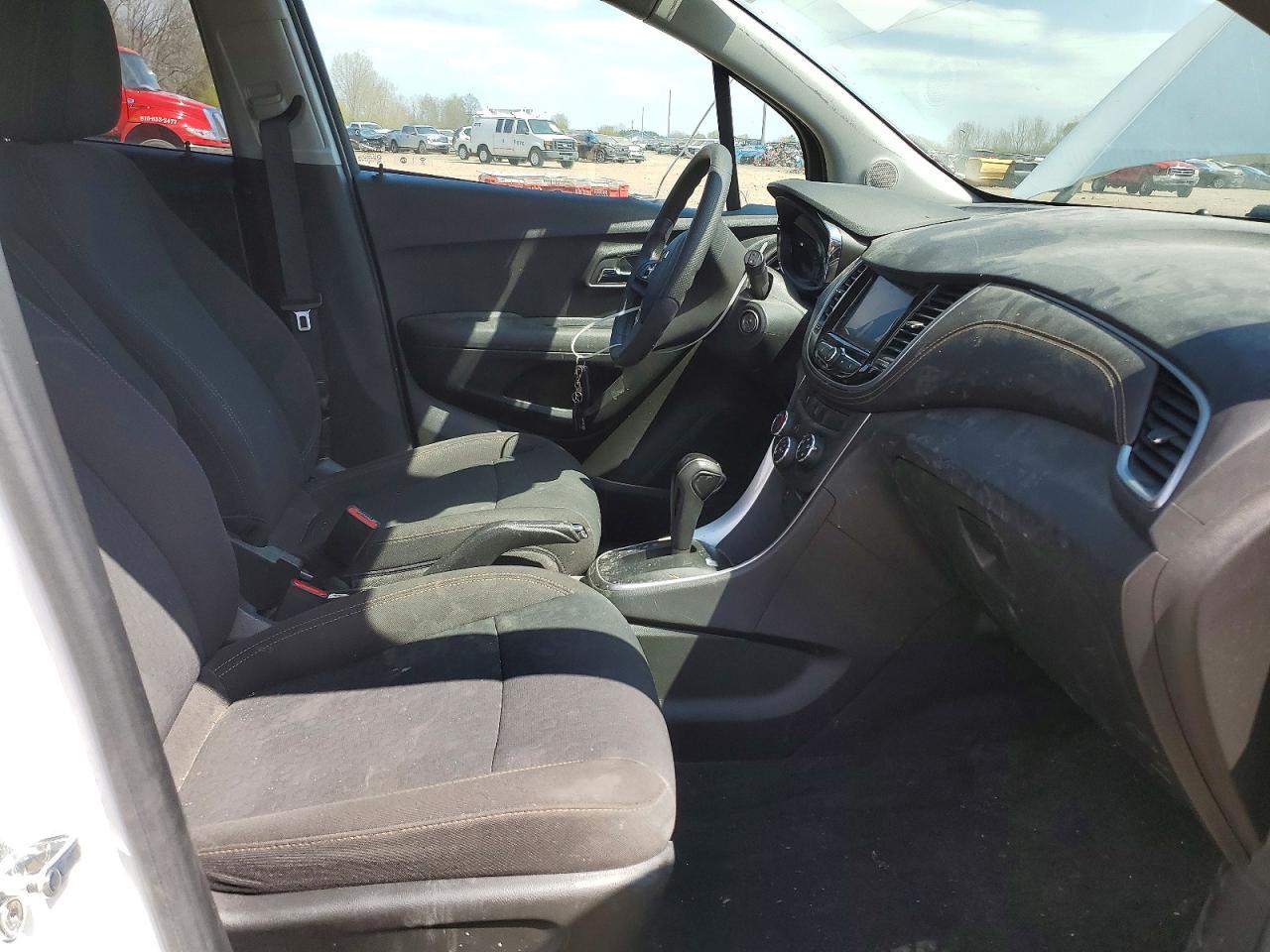 2020 Chevrolet Trax Ls - Image 7
