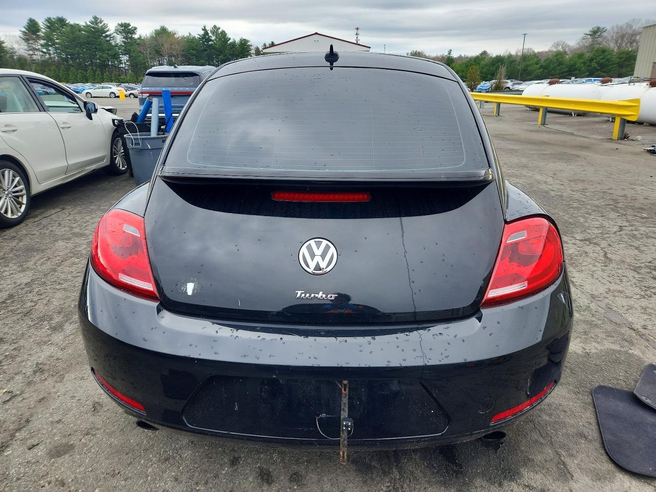 2013 Volkswagen Beetle Turbo - Фото 6