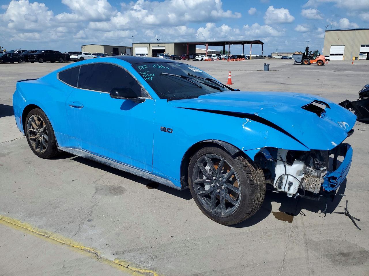 2024 Ford Mustang Gt - Фото 4