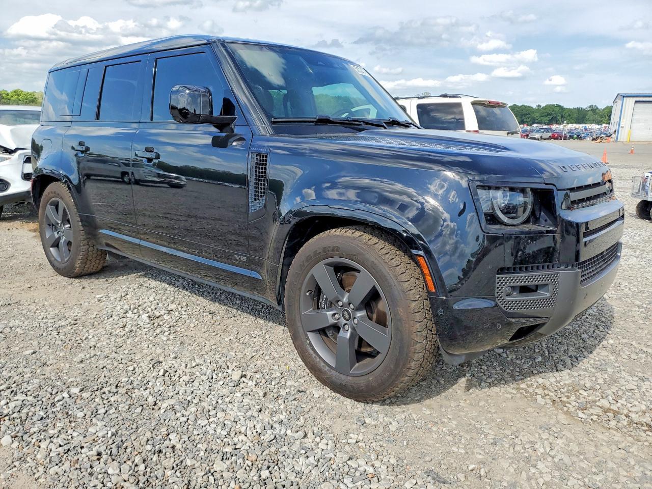 2025 Land Rover Defender 110 - Фото 4