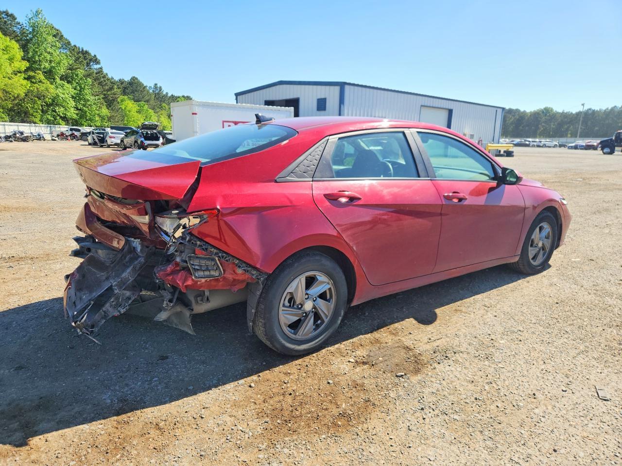 2024 Hyundai Elantra Se - Фото 3