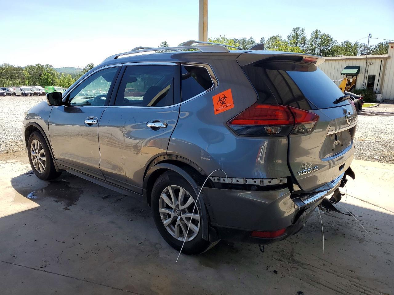 2017 Nissan Rogue Sv - Image 2
