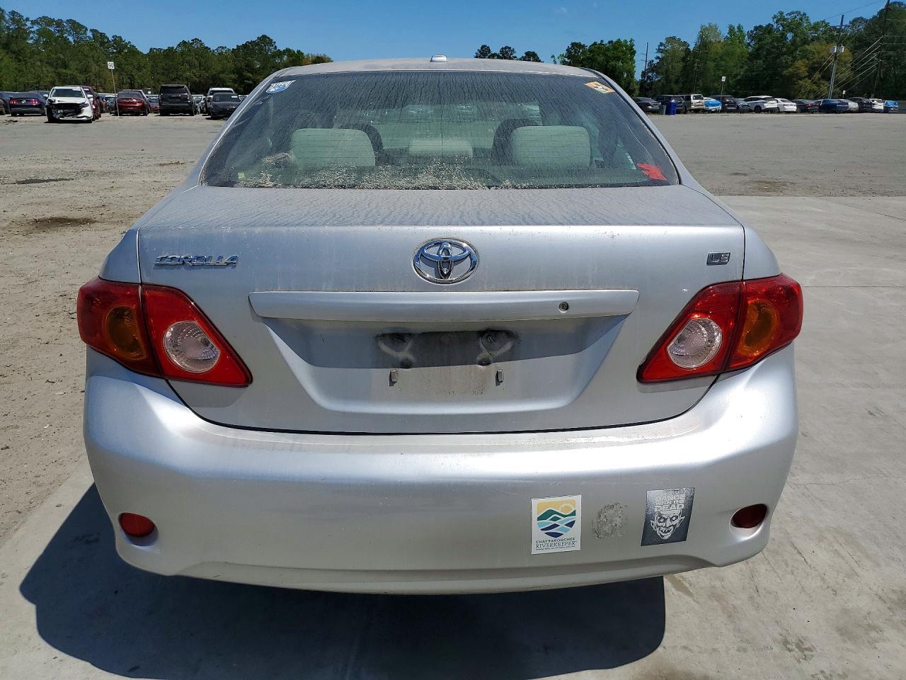 2010 Toyota Corolla Le - Фото 6