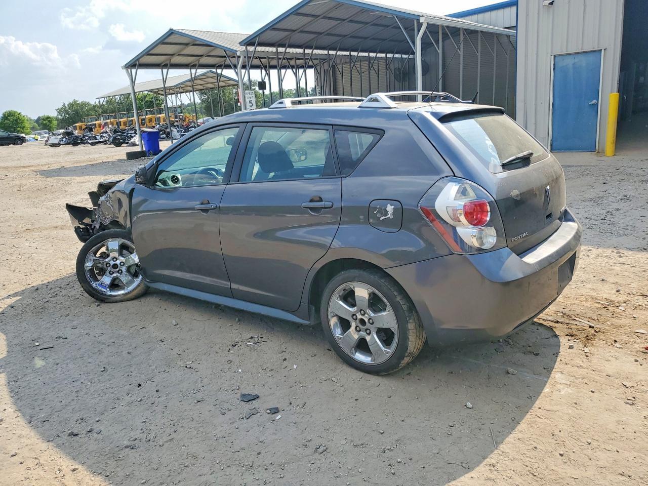 2009 Pontiac Vibe - Фото 2