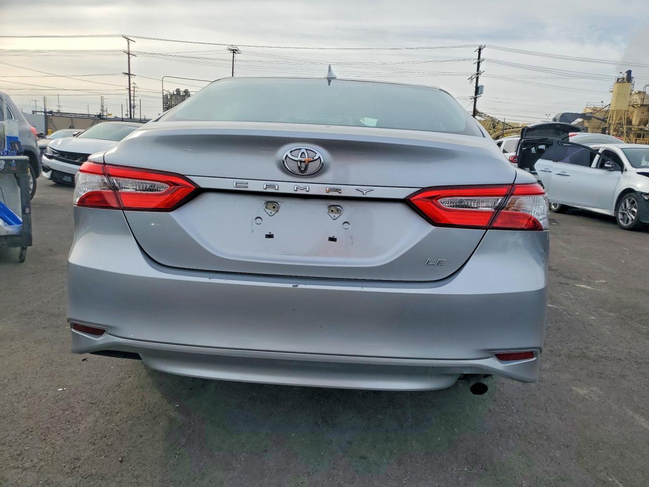 2020 Toyota Camry Le - Image 6