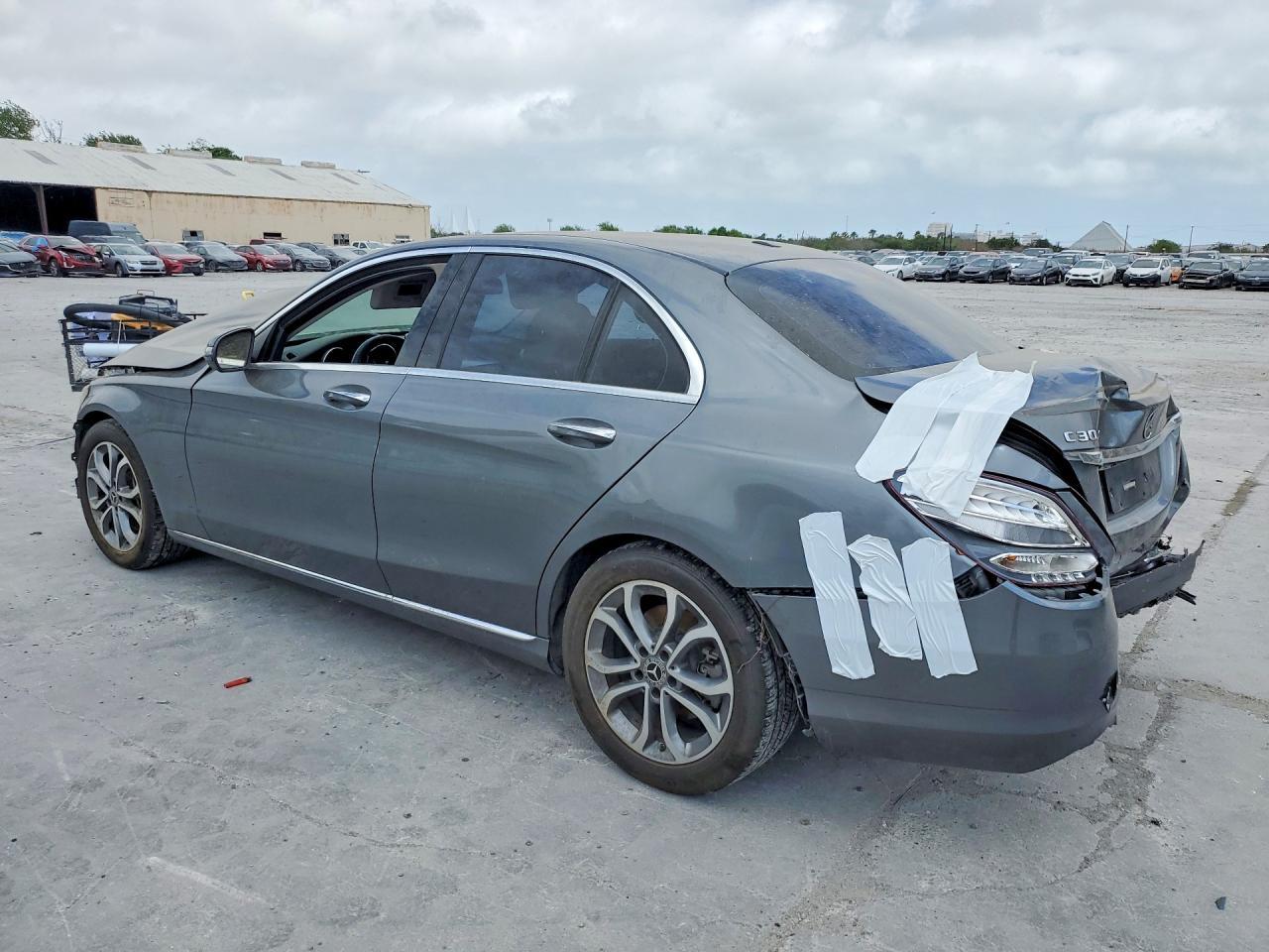 2017 Mercedes-Benz C 300 - Image 2