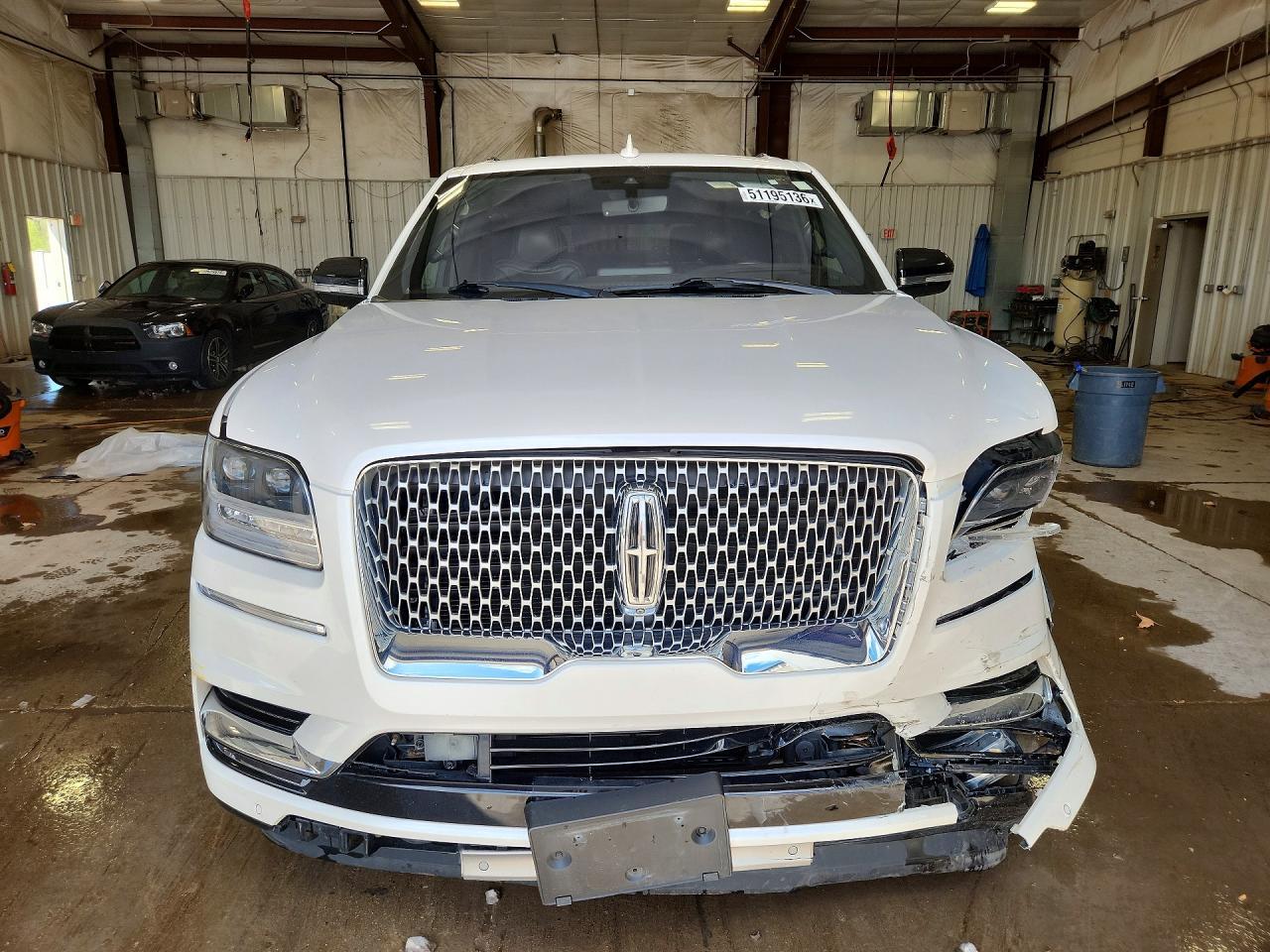 2019 Lincoln Navigator Reserve - Image 5
