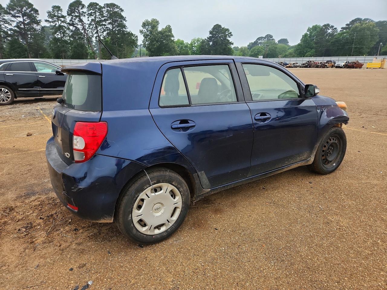 2014 Scion Xd Base - Фото 3