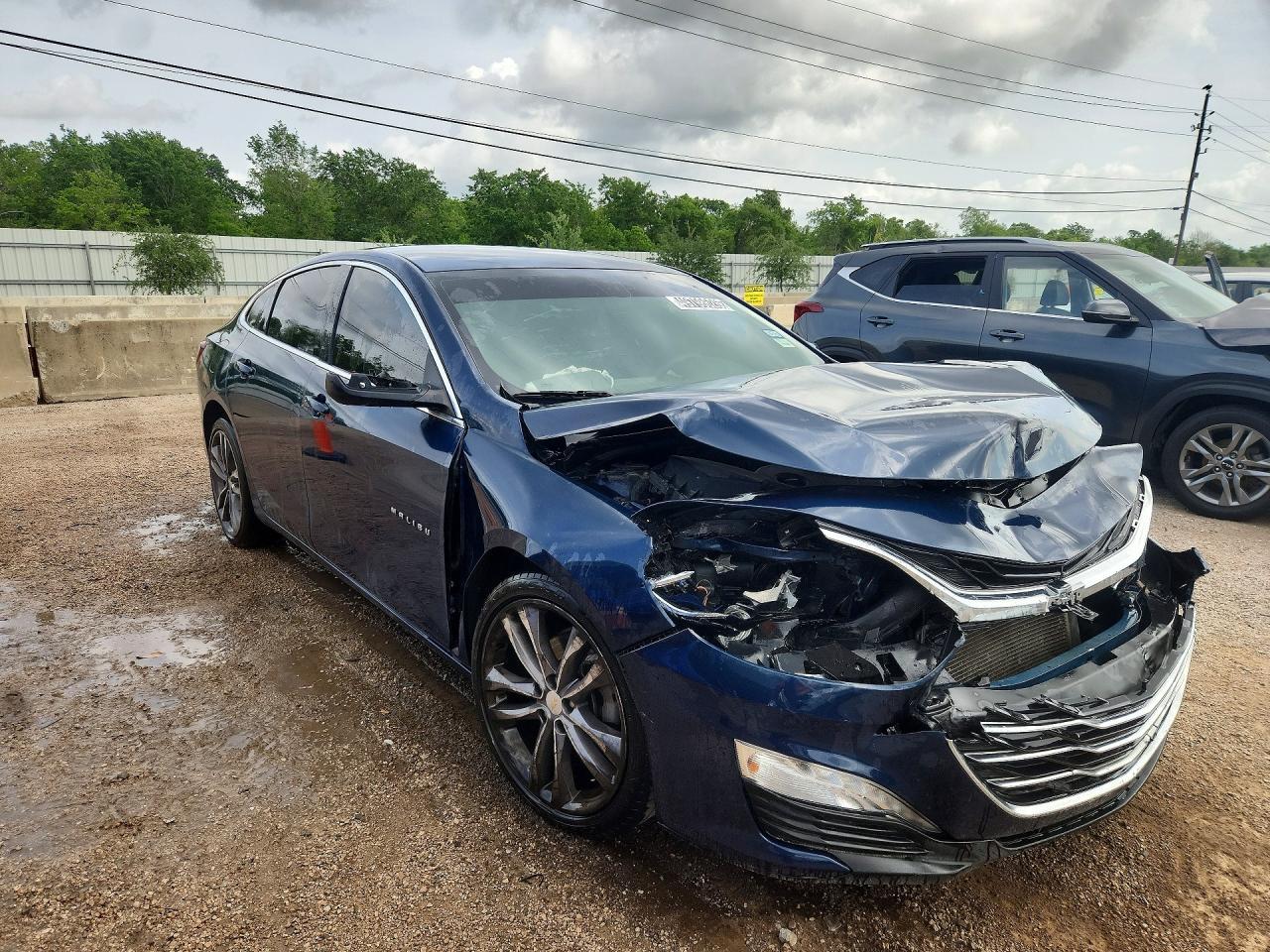 2022 Chevrolet Malibu Lt - Image 4