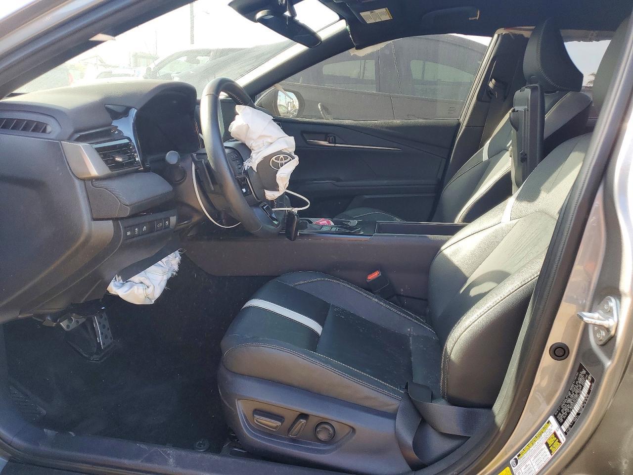 2025 Toyota Camry Se - Фото 7