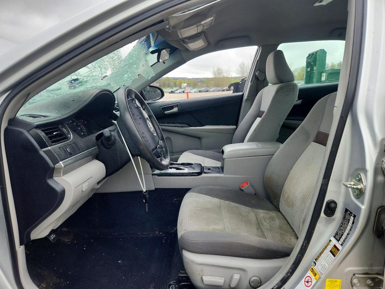 2014 Toyota Camry Le - Image 7