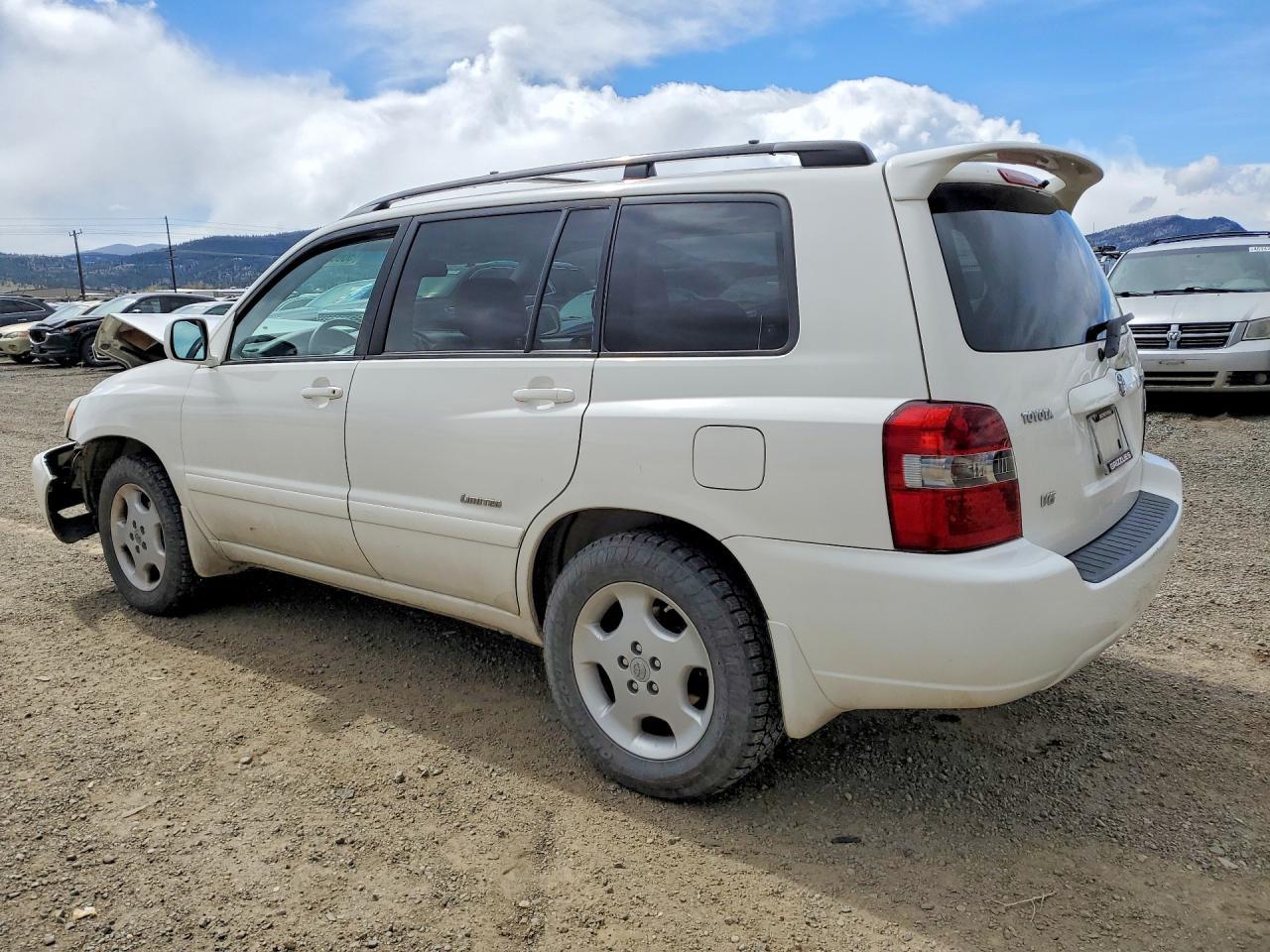 2007 Toyota Highlander Limited - Image 2