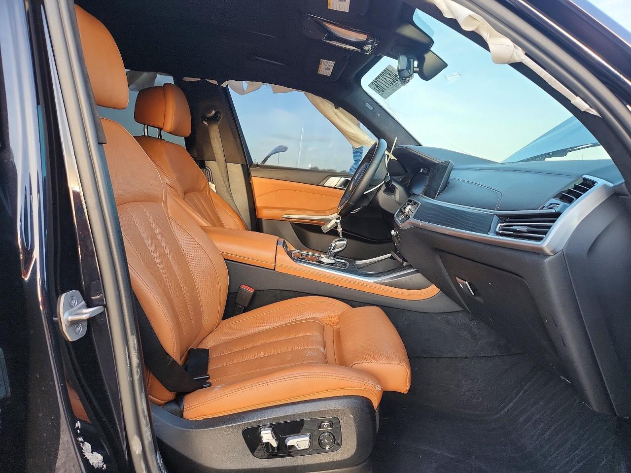 2022 BMW X7 xDrive40I - Фото 7