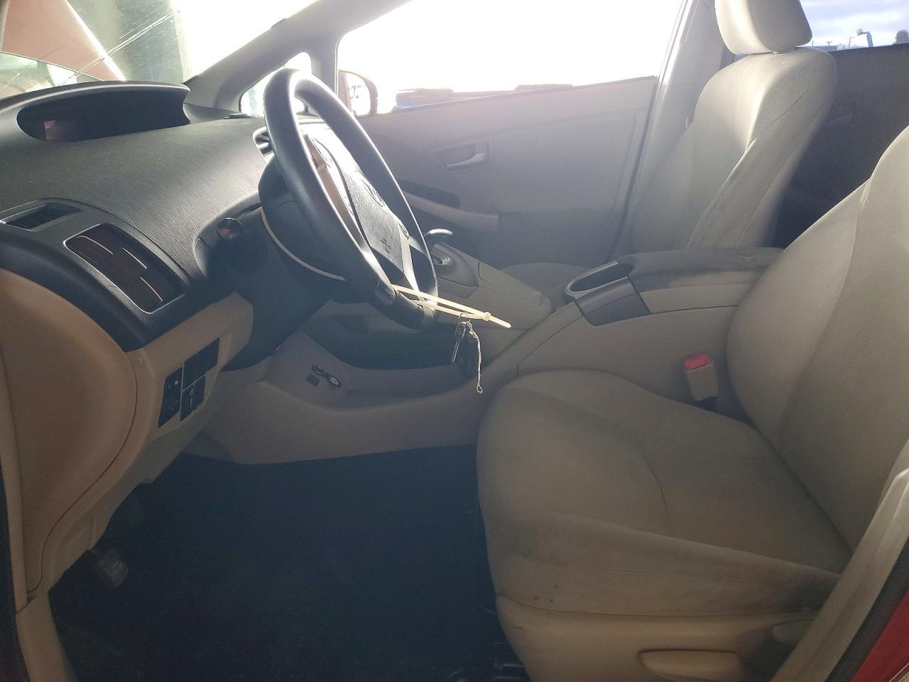 2012 Toyota Prius Two - Image 7