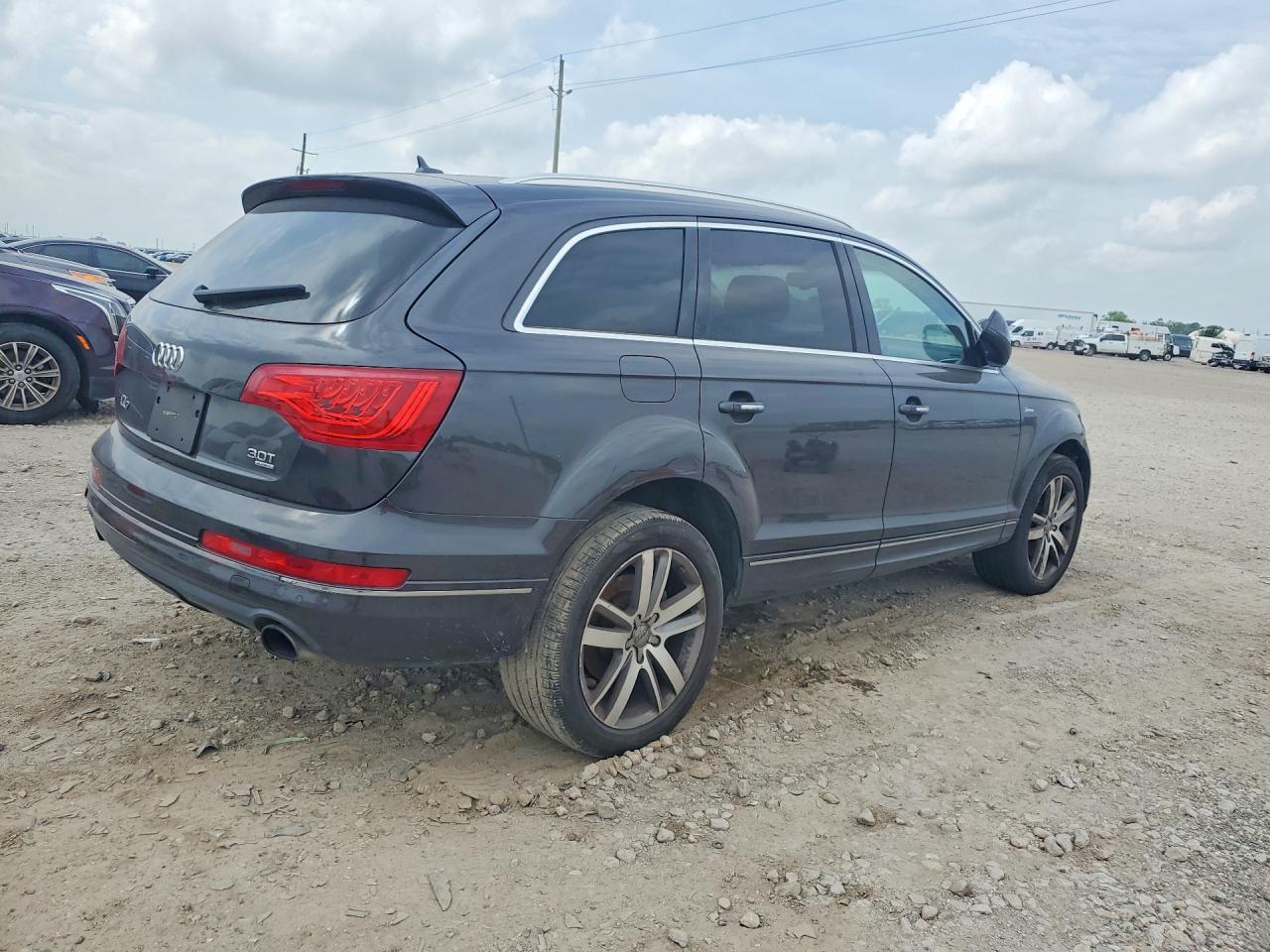 2015 Audi Q7 Premium Plus - Фото 3