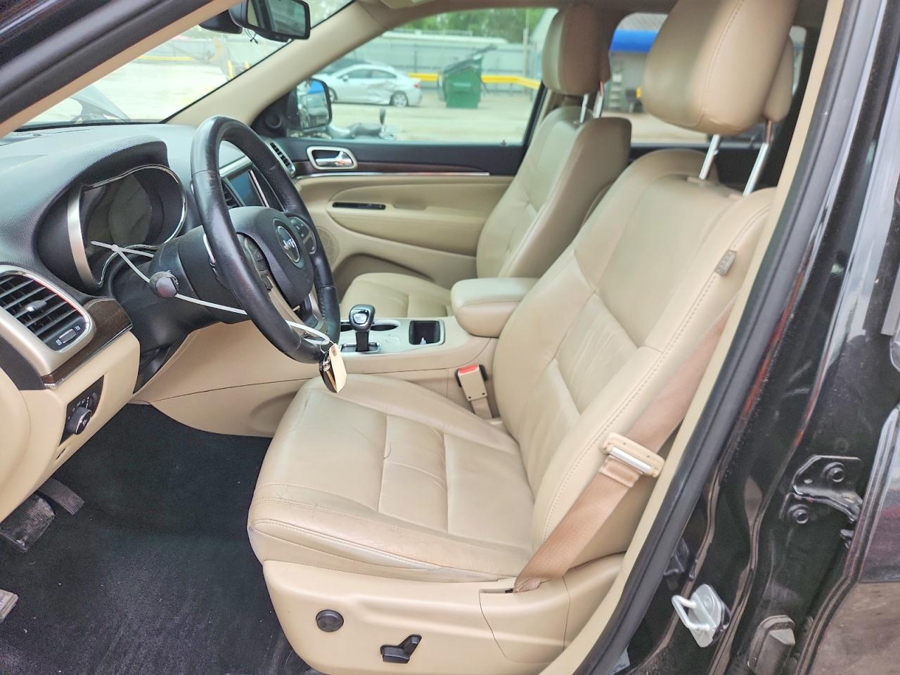 2014 Jeep Grand Cherokee - Image 7