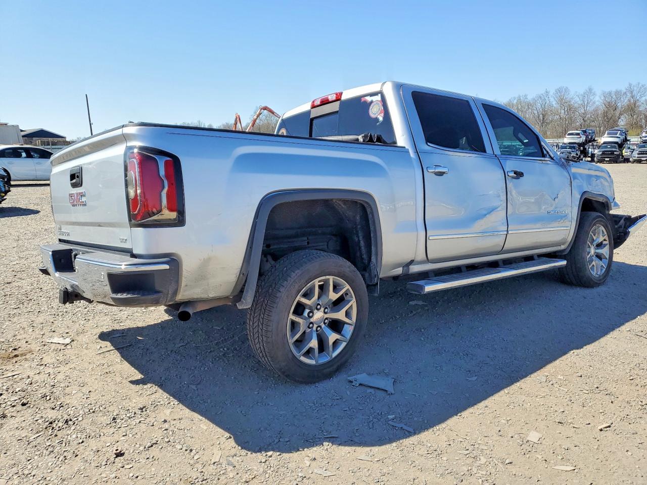 2018 GMC Sierra K1500 Slt - Image 3