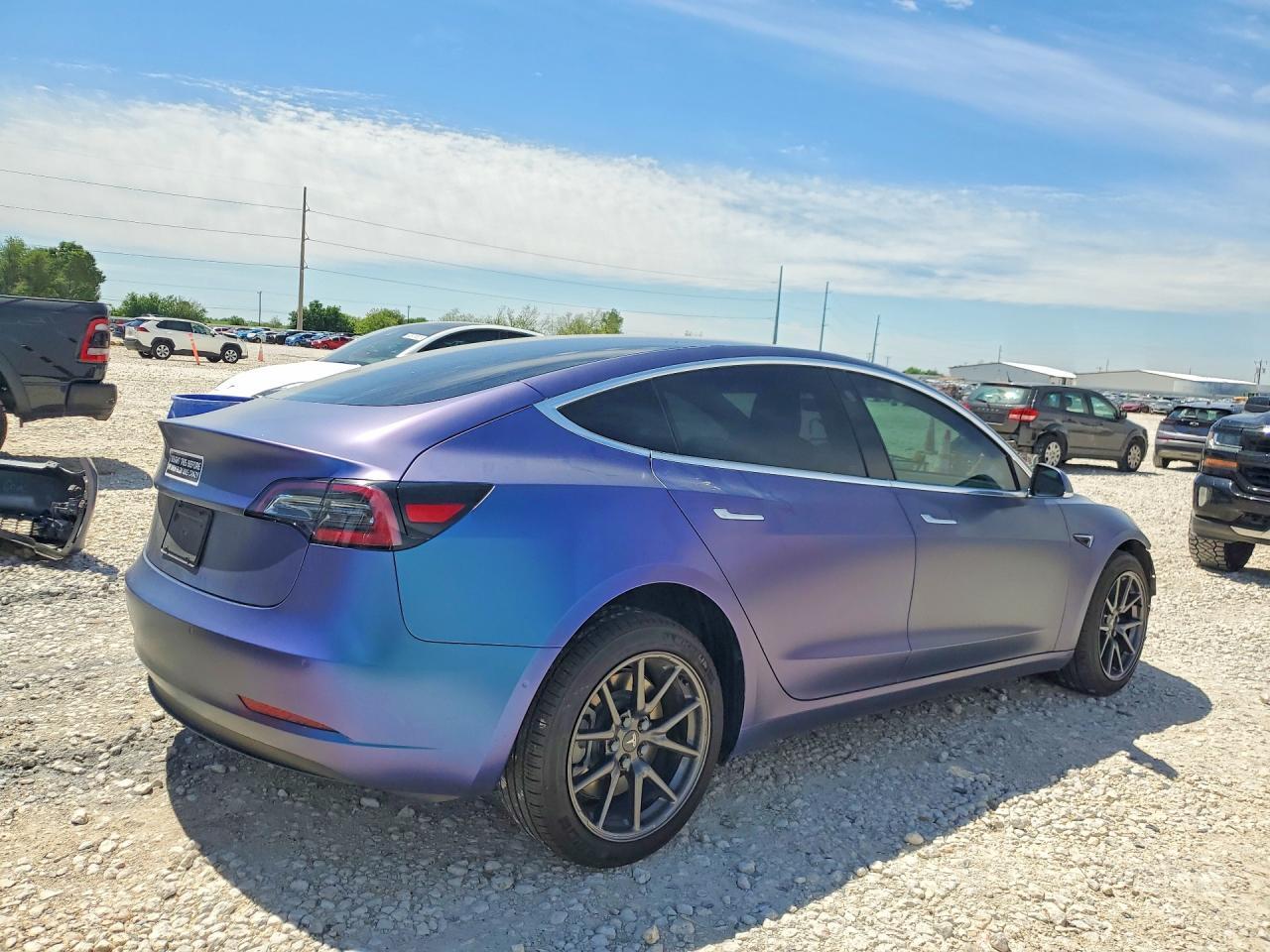 2019 Tesla Model 3 - Image 3