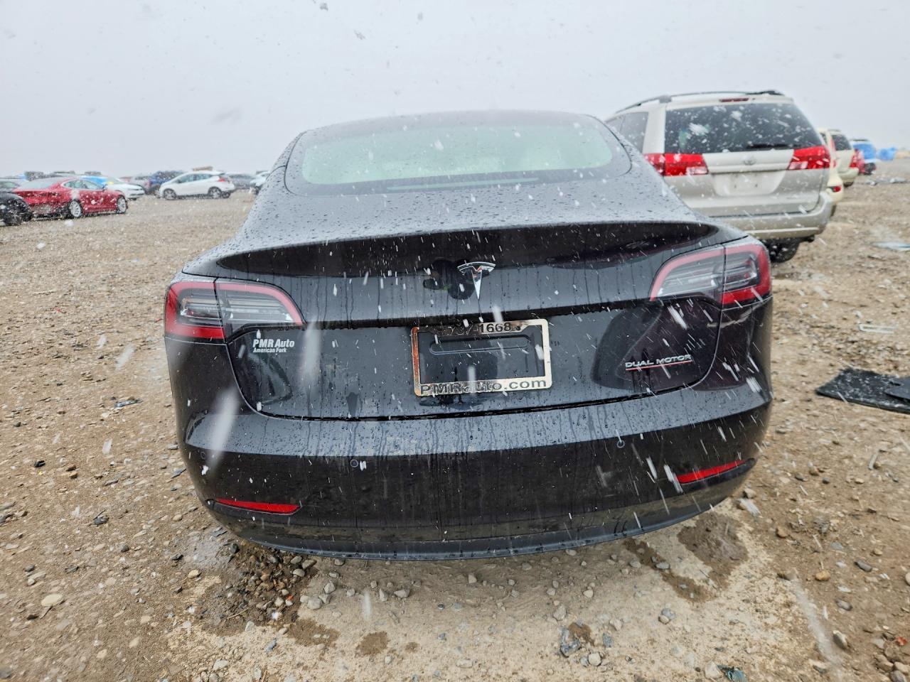 2018 Tesla Model 3 - Фото 6