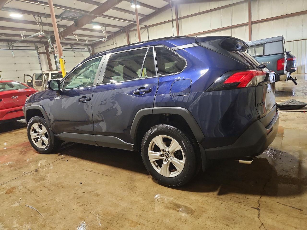 2021 Toyota Rav4 Xle - Image 2