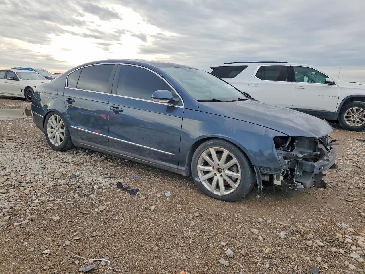 2006 Volkswagen Passat 2.0T Luxury - Image 4
