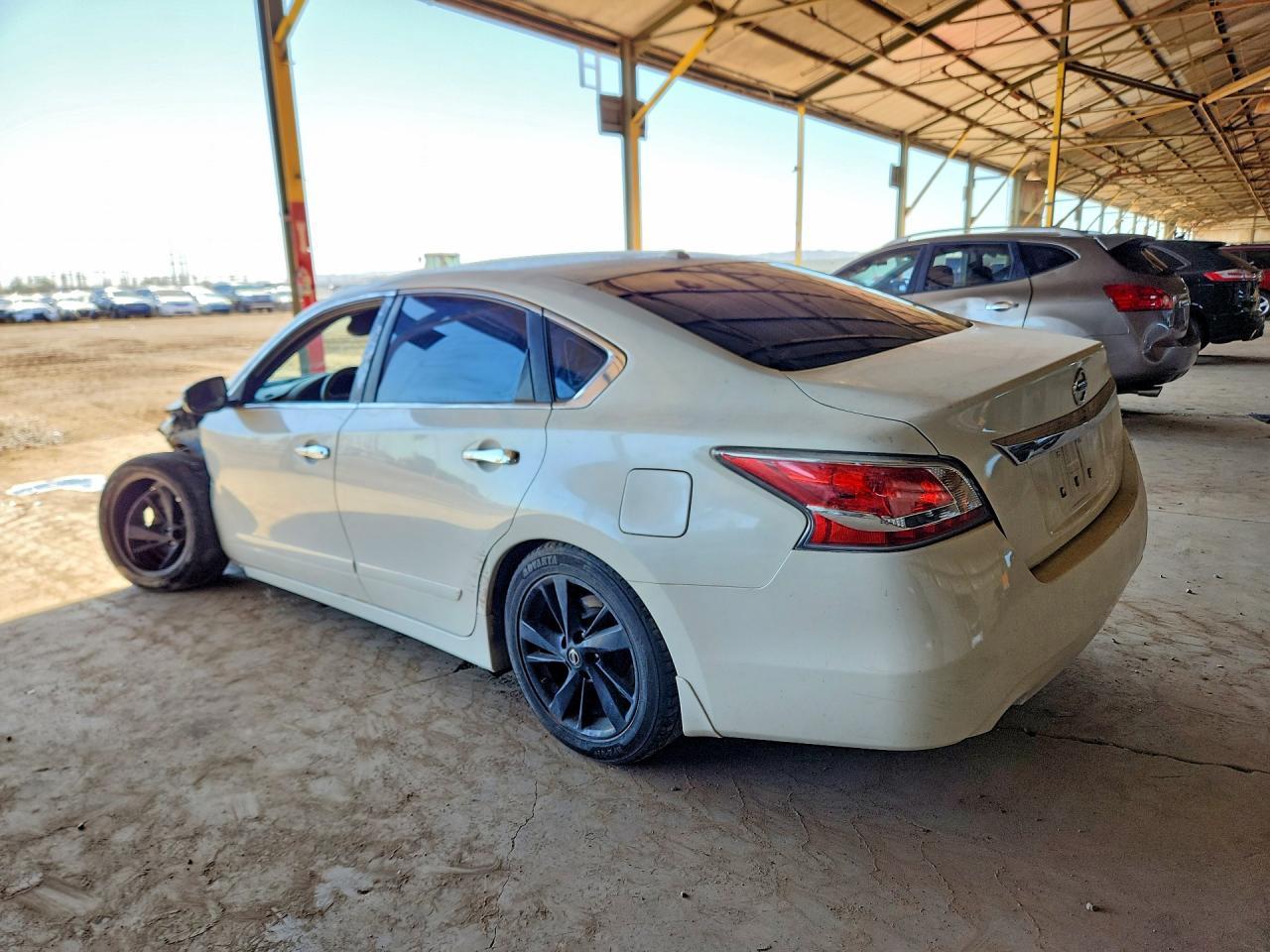 2015 Nissan Altima 2.5 Sl - Image 2