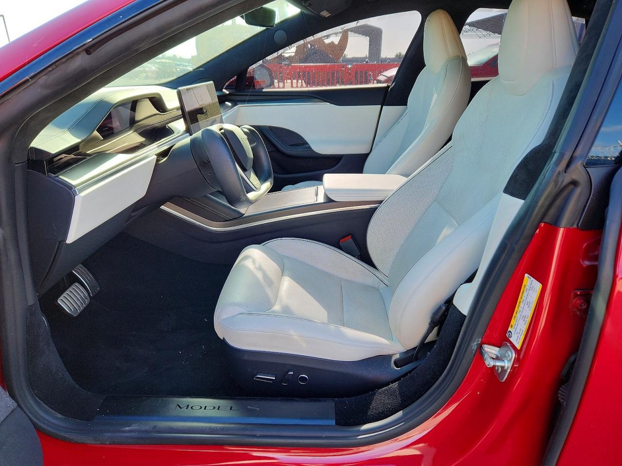 2022 Tesla Model S - Фото 7