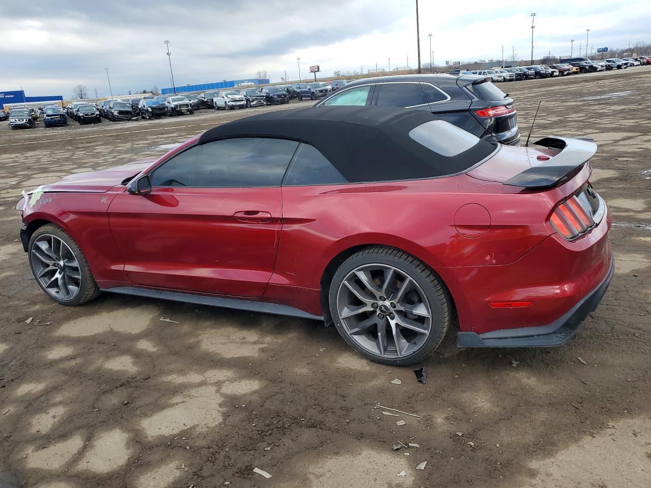 2015 Ford Mustang - Фото 2