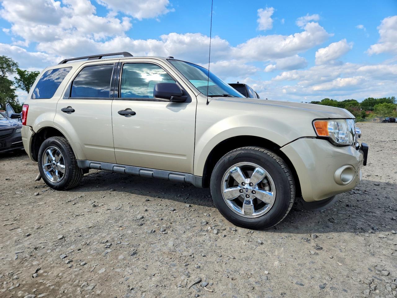 2010 Ford Escape Xlt - Image 4