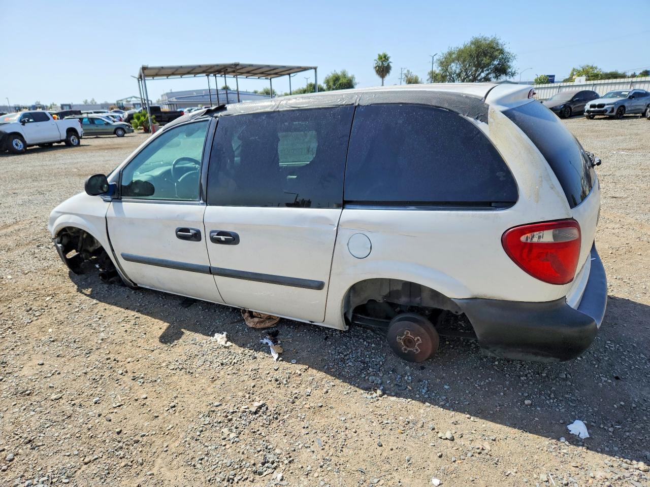 2005 Dodge Caravan Se - Image 2