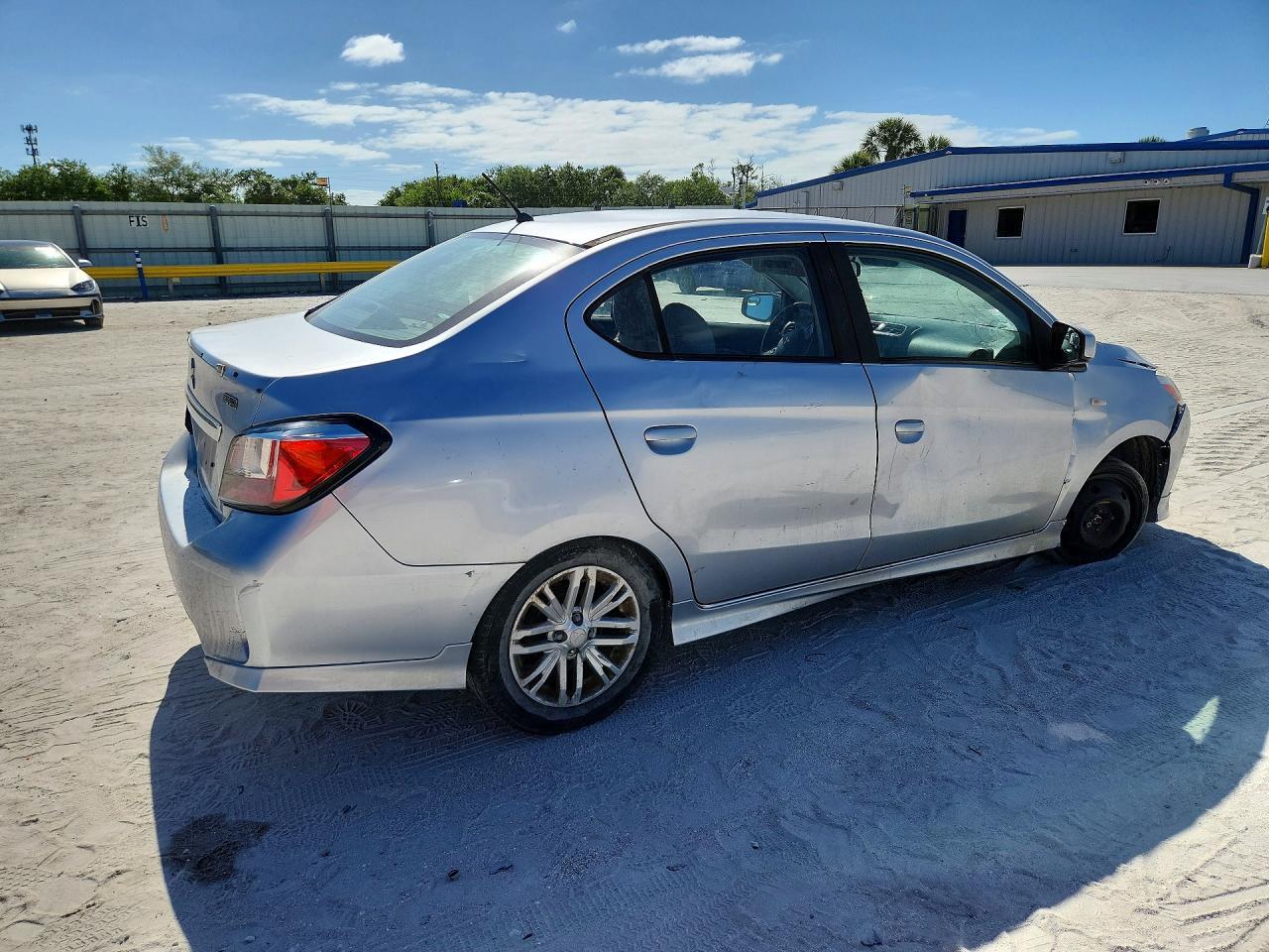 2021 Mitsubishi Mirage G4 Es - Image 3