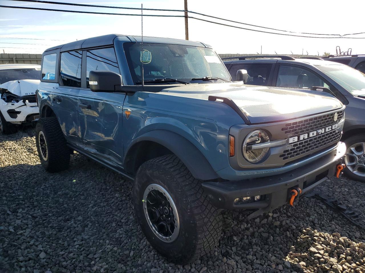 2021 Ford Bronco Base - Image 4